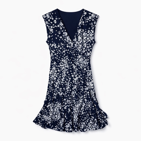Signature by Robbie Bee Dresses & Skirts - Signature by Robbie Bee Floral Faux Wrap Dress in Navy and White. Size Petite L